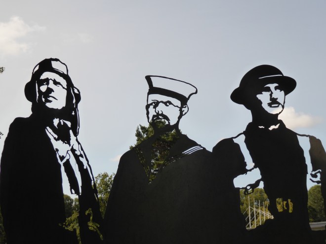 Services memorial, E Pk